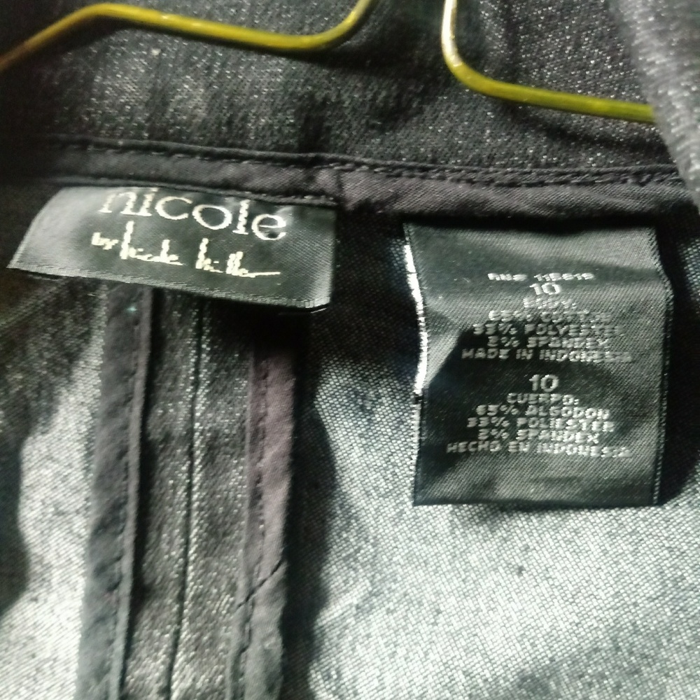 Coat - Picture 2 of 3